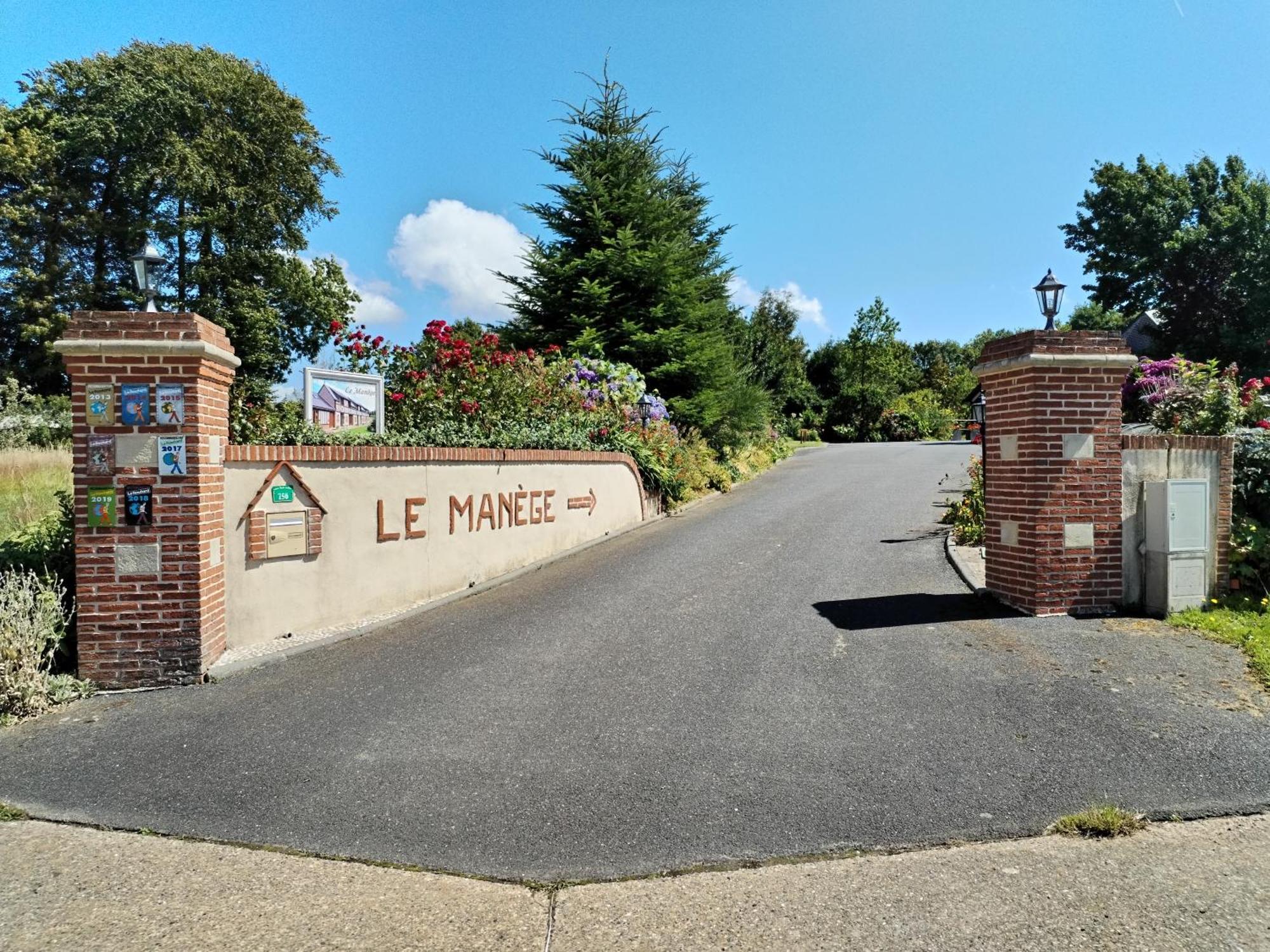 Le Manege Gite Le Tilleul Hotell Sainte-Marie-au-Bosc Eksteriør bilde